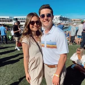 Meet your Posher, Maya